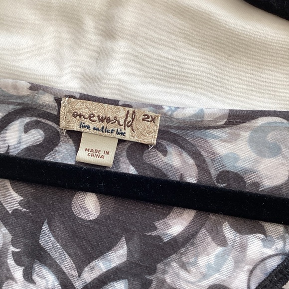 One world Lacey floral top - Picture 3 of 8